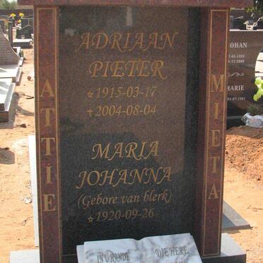 HEEVER Adriaan Pieter, van den 1915-2004 &amp; Maria Johanna VAN BLERK 1920-