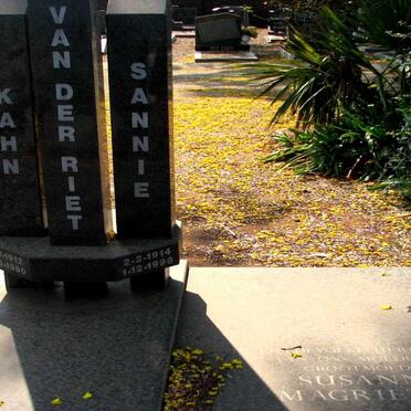 RIET Herold, van der 1912-1990 &amp; Susanna Magrietha 1914-1998