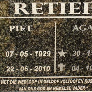 RETIEF Piet 1929-2010 &amp; Agatha 1938-2011