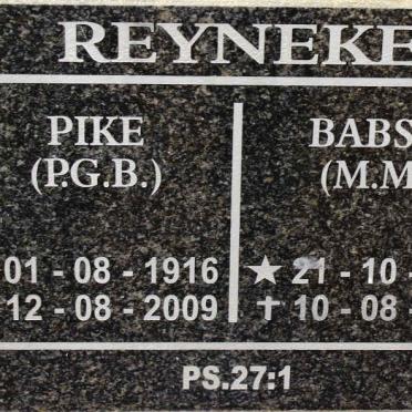 REYNEKE P.G.B. 1916-2009 &amp; M.M. 1925-2011
