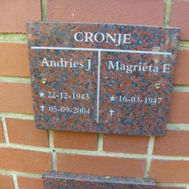 CRONJE Andries J. 1943-2004 &amp; Magrieta E. 1947-