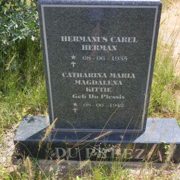 PREEZ Hermanus Carel Herman, du 1935- &amp; Catharina Maria Magdalena Kittie DU PLESSIS 1942-