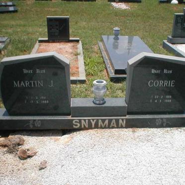 SNYMAN Martin J. 1911-1966 &amp; Corrie 1919-1988