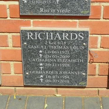 RICHARDS Samuel Thomas Louis 1921-2009 &amp; Catharina Elizabeth 1928- :: RICHARDS Gerhardus Johannes 1954-2011