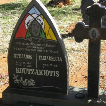 KOUTZAKIOTIS Stylianos 1941-2005 &amp; Taxiarhoula 1957-