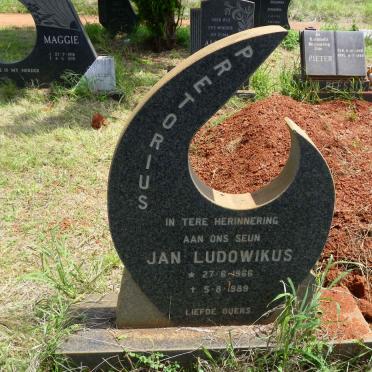 PRETORIUS Jan Ludowikus 1966-1989