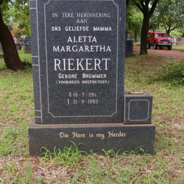 RIEKERT Aletta Margaretha voorheen OOSTHUYSEN nee BRUMMER 1911-1985