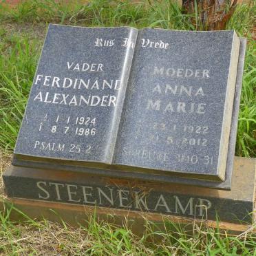 STEENEKAMP Ferdinand Alexander 1924-1986 &amp; Anna Marie 1922-2012