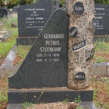 STEENKAMP Gerhardus Petrus 1898-1967 &amp; Maria Catharina ROETS 1904-1974