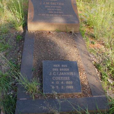 COETZEE J.J.M. nee STRYDOM 1889-1963 :: COETZEE J.C. 1920-1989 _1