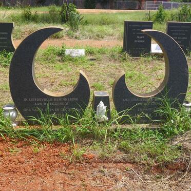 KNELL Robert R. 1904-1988 &amp; Jacoba J.M. 1909-1995