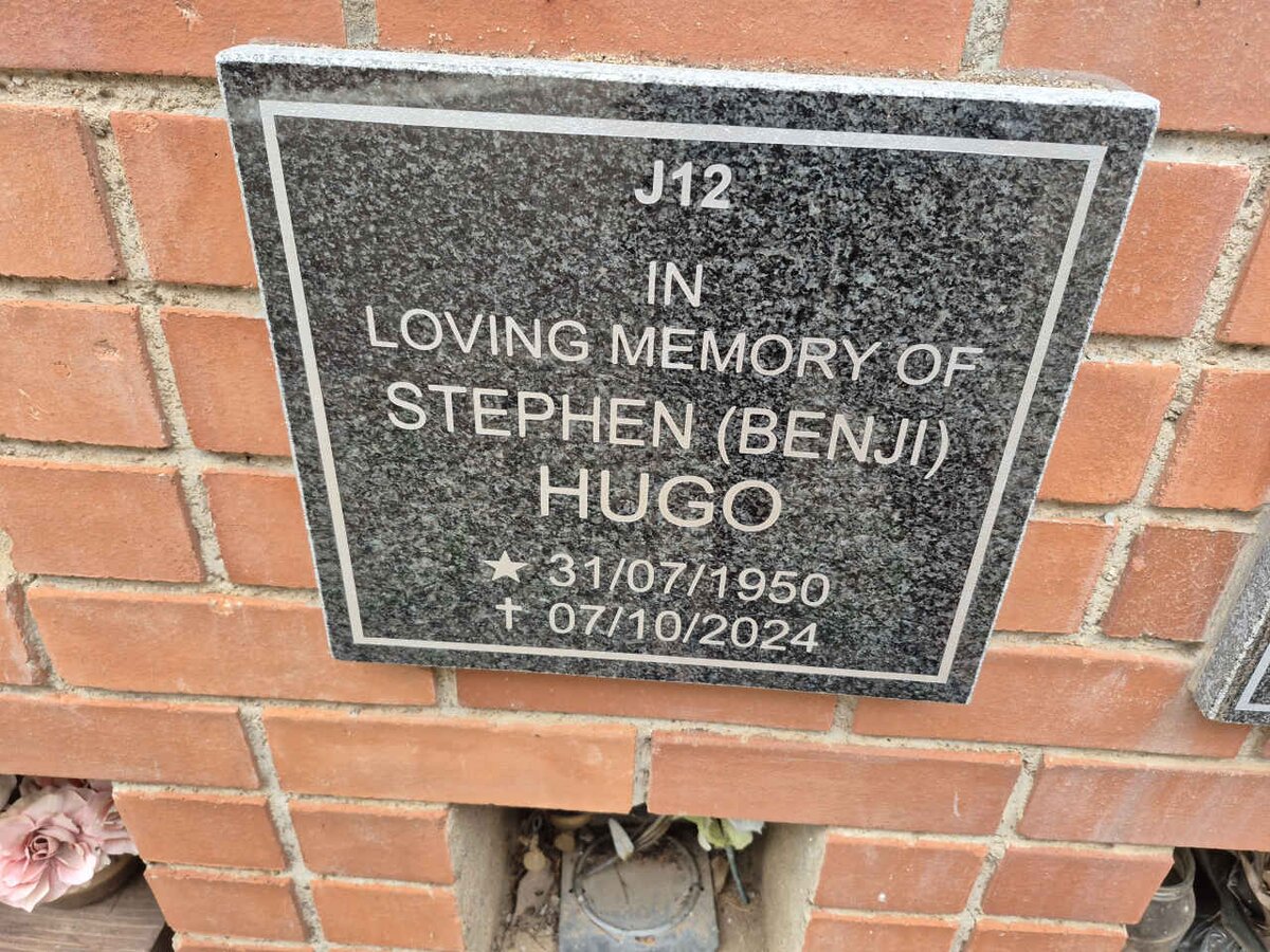 HUGO Stephen 1950-2024