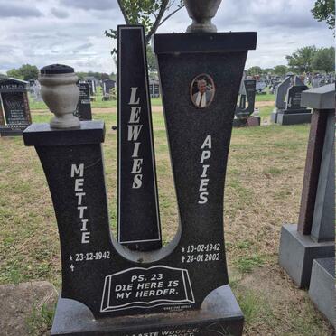 LEWIES Apies 1942-2002 & Mettie 1942- 