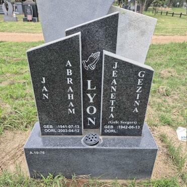 LYON Jan Abraham 1941-2003 & Jeanetta Gezina SEEGERS 1942-