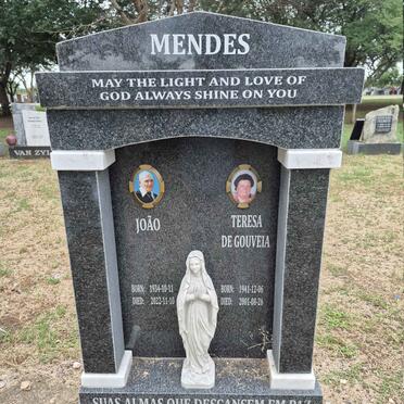 MENDES Joao 1934-2022 & Teresa DE GOUVEIA 1941-2001