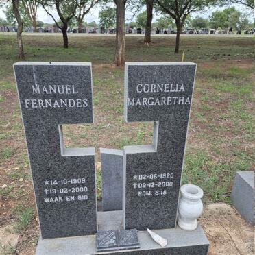 PEDRO Manuel Fernandes 1909-2000 & Cornelia Margaretha 1920-2000