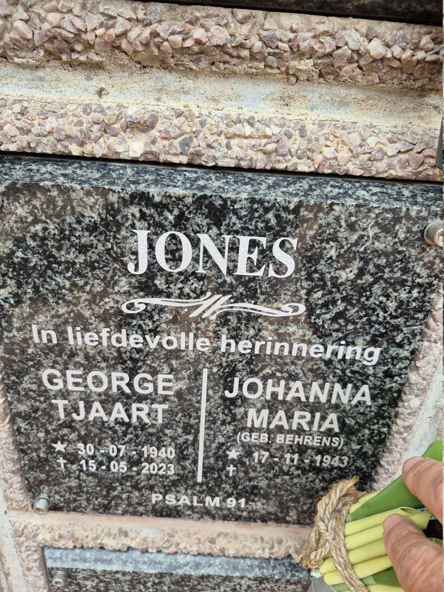 JONES George Tjaart 1940-2023 & Johanna Maria BEHRENS 1943-