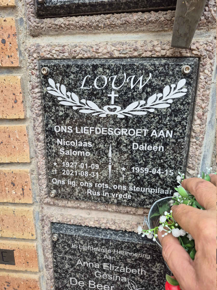 LOUW Nicolaas Salomo 1927-2021 & Daleen 1959-