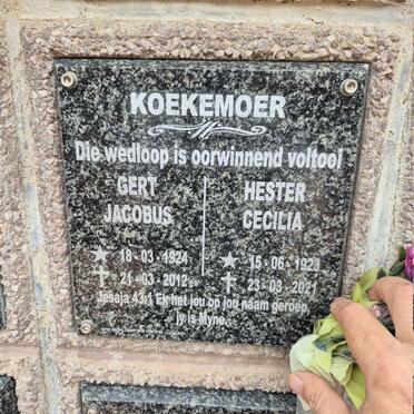KOEKEMOER Gert Jacobus 1924-2012 & Hester Cecilia 1923-2021