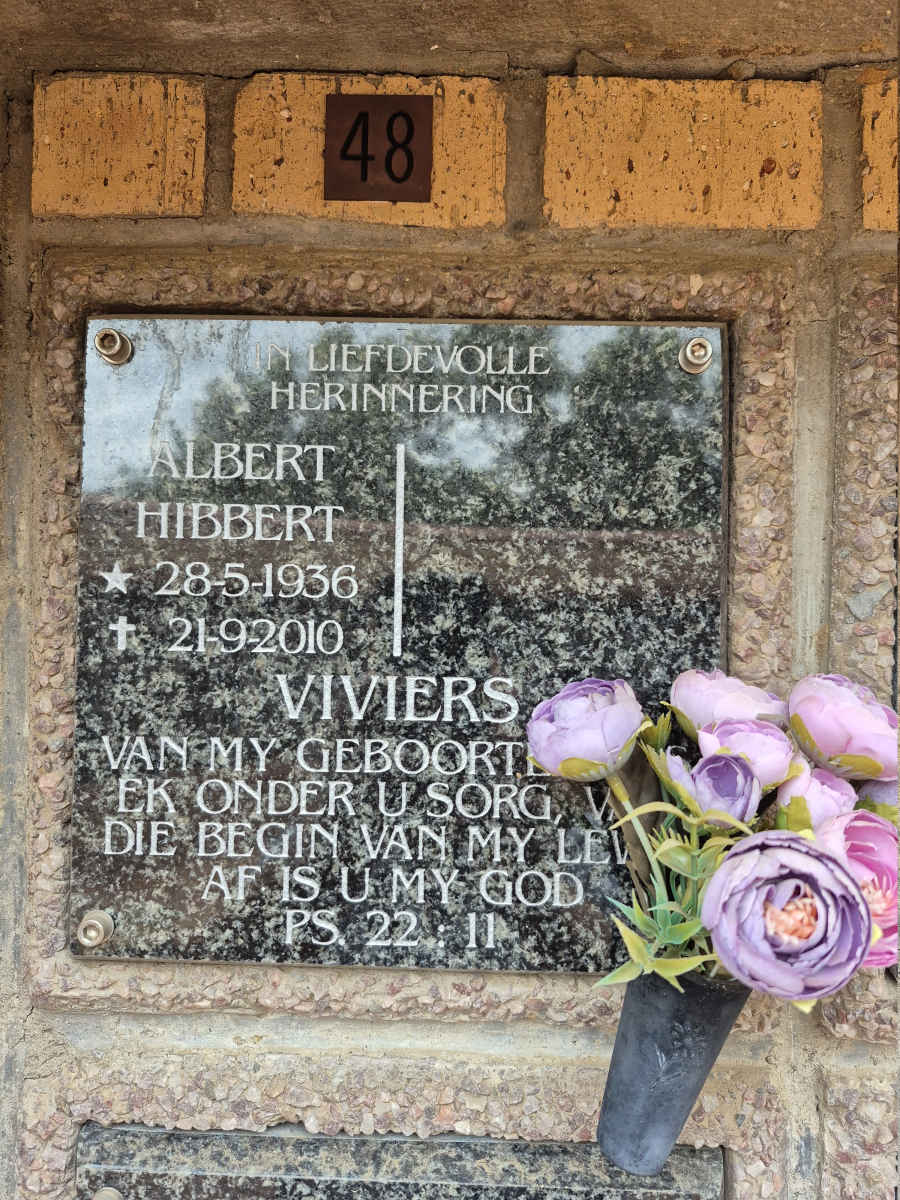 VIVIERS Albert Hibbert 1936-2010