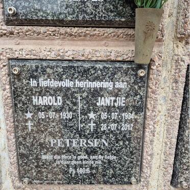 PETERSEN Harold 1930- & Jantjie 1934-2017