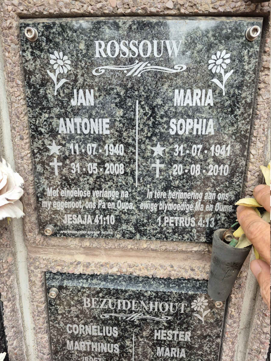 ROSSOUW Jan Antonie 1940-2008 & Maria Sophia 1941-2010
