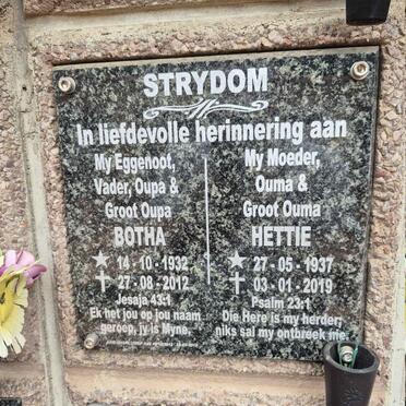 STRYDOM Botha 1932-2012 & Hettie 1937-2019