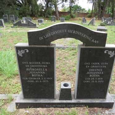 BOTHA Theunis Johannes 1891-1970 & Petronella Johanna GROBLER 1901-1975