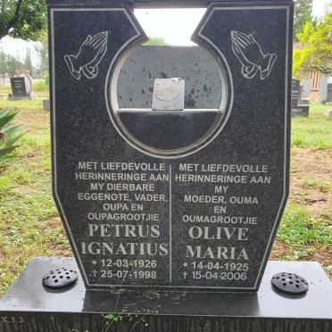 KLEYNHANS Petrus Ignatius 1926-1998 & Olive Maria 1925-2006