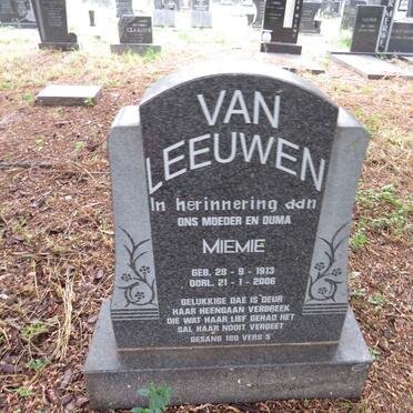 LEEUWEN Miemie, van 1913-2006