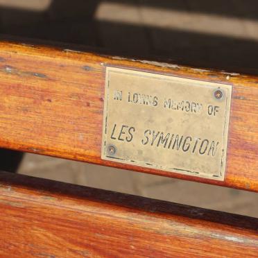 SYMINGTON Les