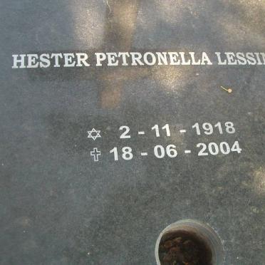 LESSING Hester Petronella 1918-2004