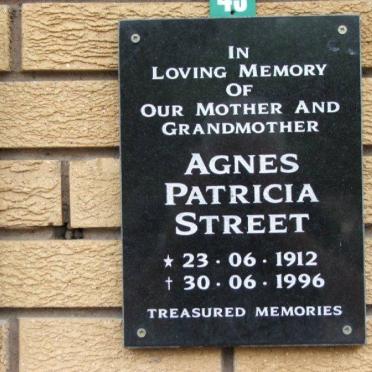 STREET Agnes Patricia 1912-1996