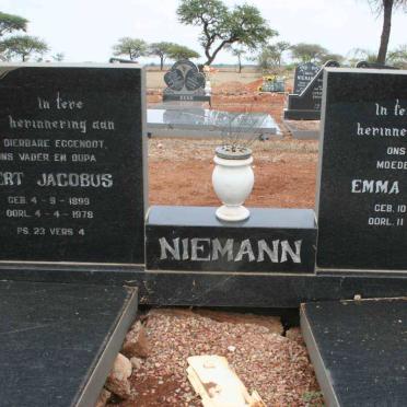 NIEMANN Gert Jacobus 1899-1978 &amp; Emma Adriana 1913-1997