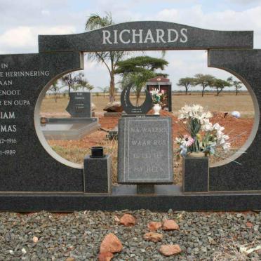 RICHARDS William Thomas 1916-1989