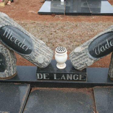 LANGE Johannes Hendrik, de 1906-19?? &amp;  Anna Maria SCHOEMAN 1913-1971