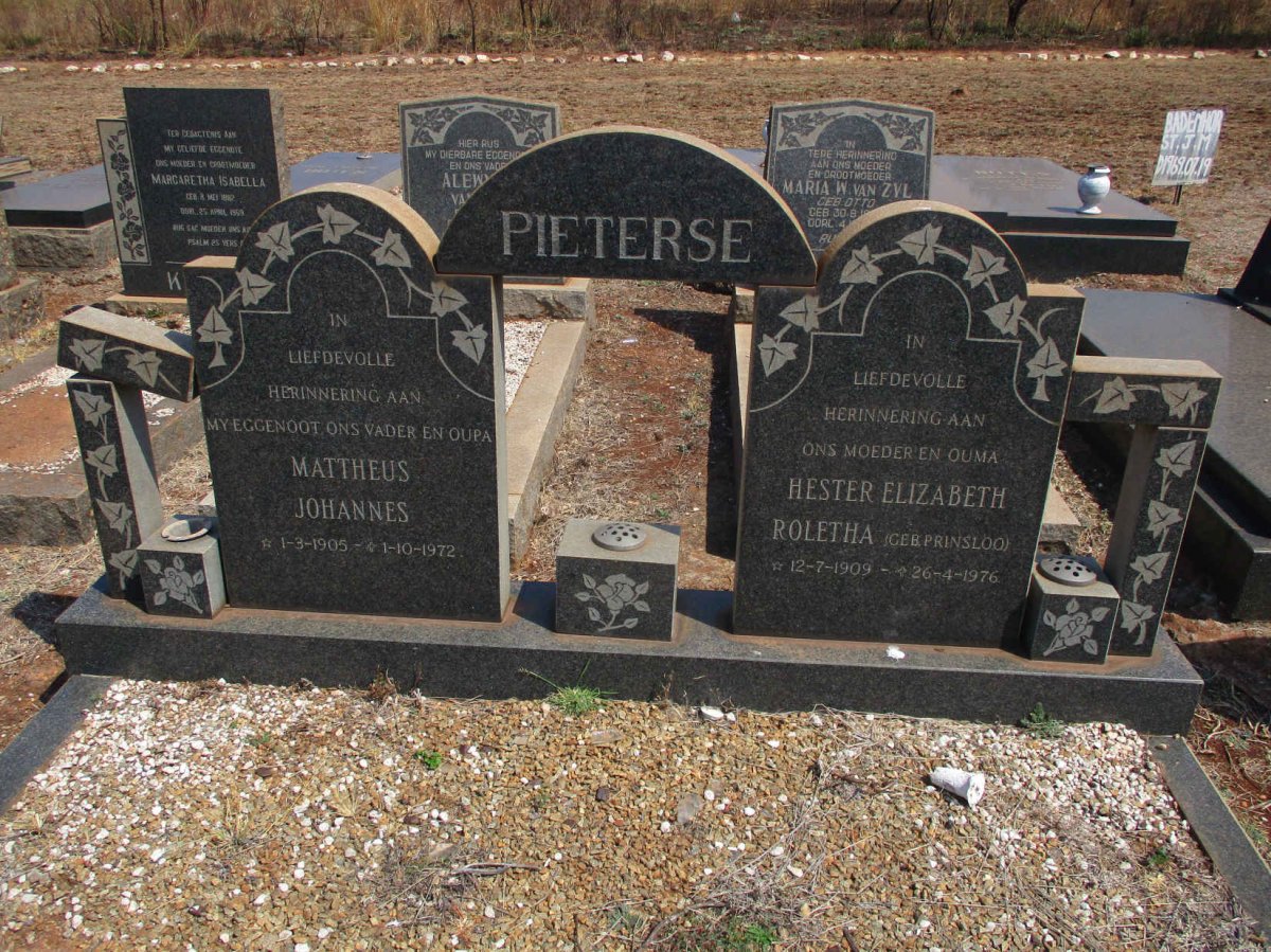 PIETERSE Mattheus Johannes 1905-1972 &amp; Hester Elizabeth Roletha PRINSLOO 1909-1976