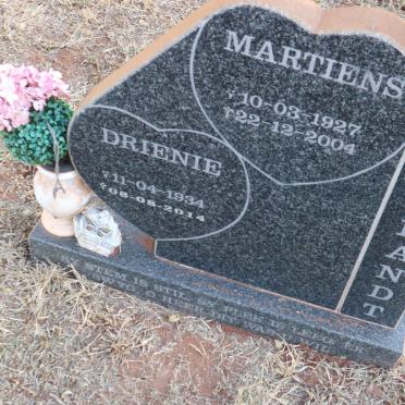 HILDEBRANDT Martiens 1927-2004 &amp; Drienie 1934-2014