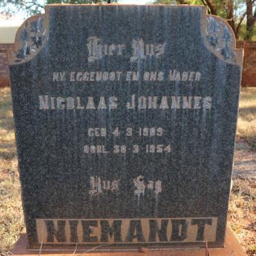 NIEMANDT Nicolaas Johannes 1909-1954