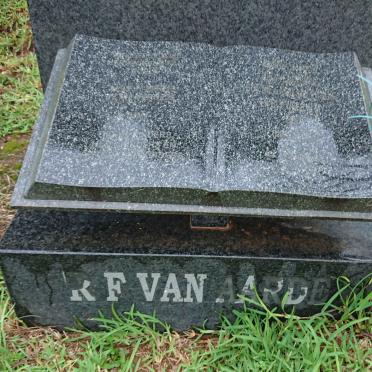 AARDE R.F., van 1926-2009