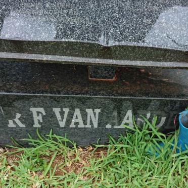 AARDE R.F., van 1926-2009
