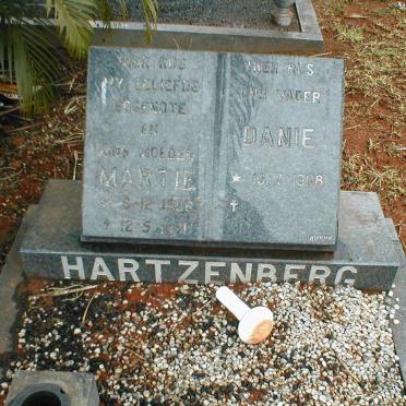 HARTZENBERG Danie 1908- &amp; Martie 1906-1991