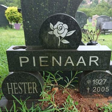 PIENAAR Hester 1927-2005