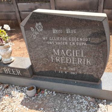 BEER Magiel Frederik, de 1912-1987 &amp; Maria Elizabeth 1917-1993