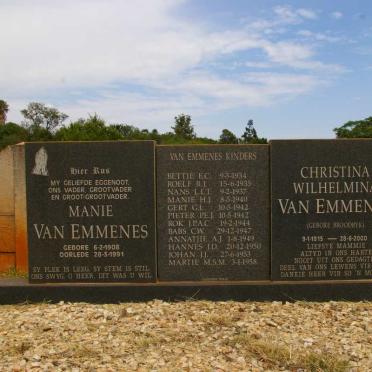 EMMENES Manie, van 1908-1991 &amp; Christina Wilhelmina BROODRYK 1915-2000