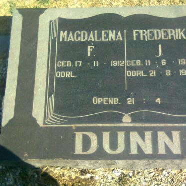 DUNN Frederik Johannes 1902-1973 &amp; Magdalena Francina VAN AARDT 1912-1998