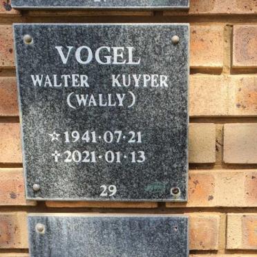 VOGEL Walter Kuyper 1941-2021