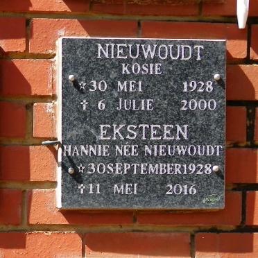 NIEUWOUDT Kosie 1928-2001 :: EKSTEEN Hannie nee NIEUWOUDT 1928-2016