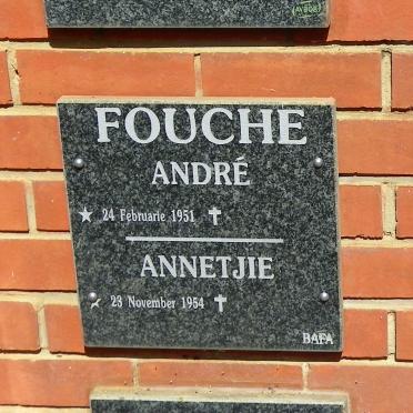 FOUCHE André 1951- &amp; Annetjie 1954-