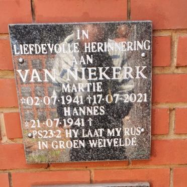 NIEKERK Hannes, van 1941- &amp; Martie 1941-2021